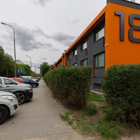 Pet-friendly Batorego By Renters Διαμέρισμα