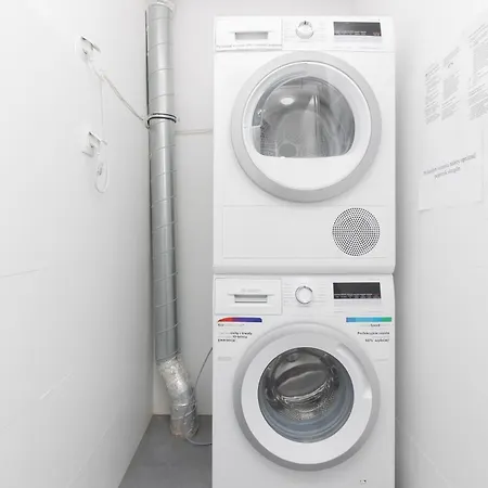 Pet-friendly Batorego By Renters Apartamento Varsovia